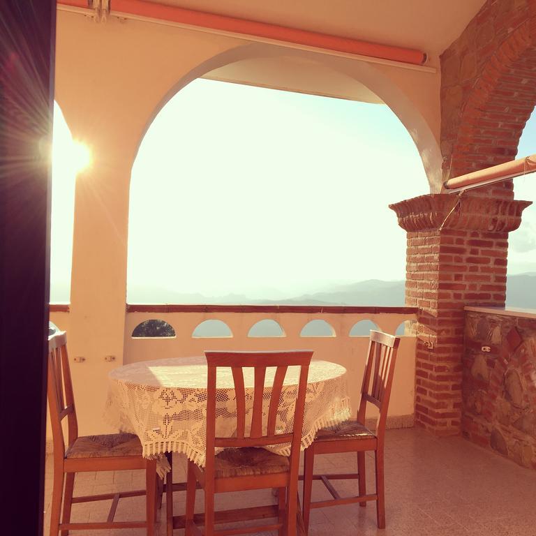 B&B Castello Michelina San Nicola dell'Alto Exterior photo