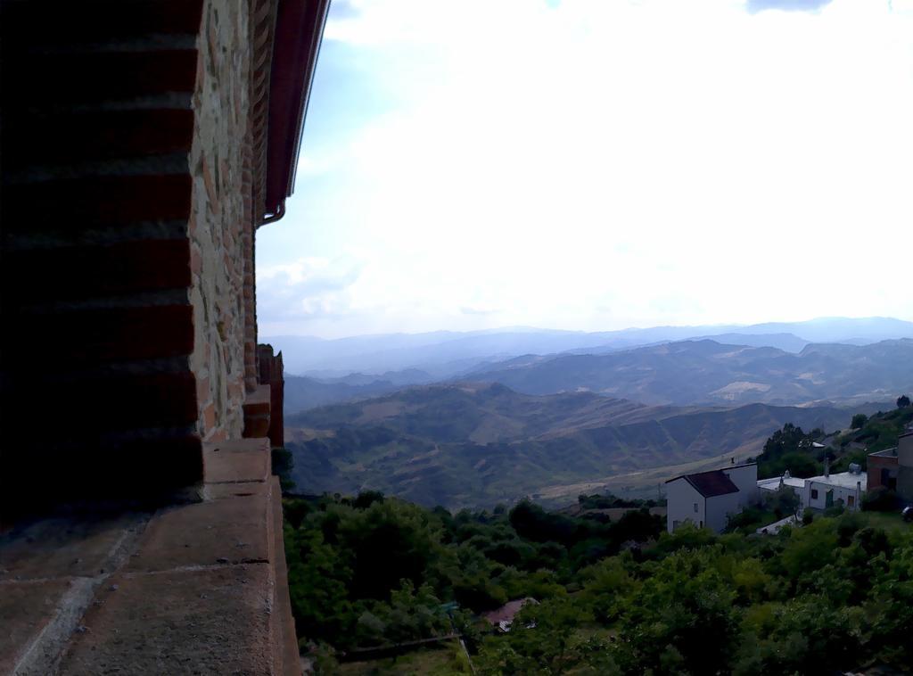 B&B Castello Michelina San Nicola dell'Alto Exterior photo
